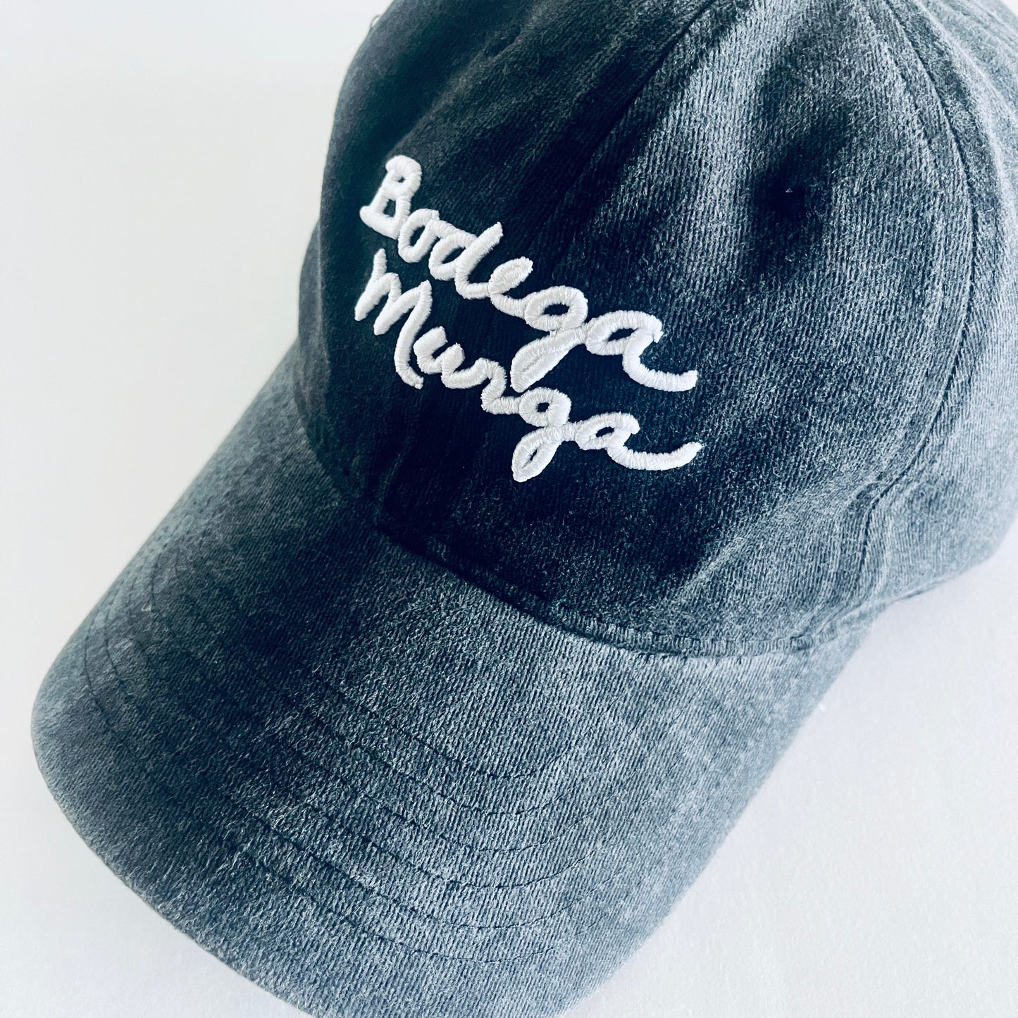Gorra negra vintage